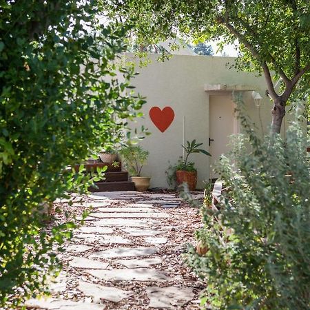 Connected Guest House Amirim Exterior foto